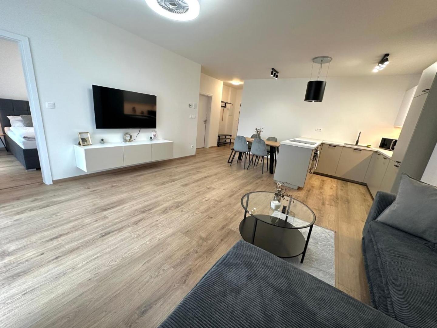 2 Room Apartment, New Building, Balcony, 208 Rovinka Exterior foto